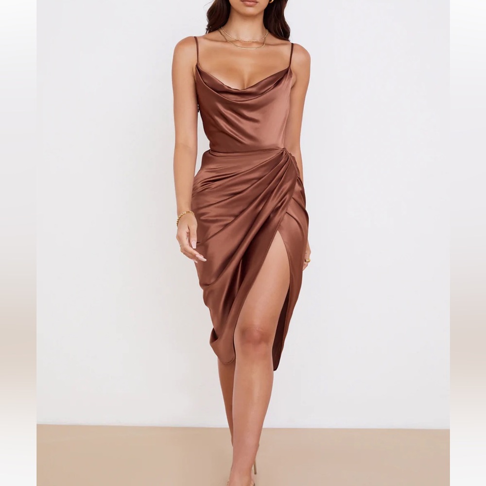 New with tags satiny Toffee dress